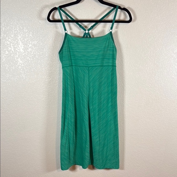 Marmot Green Hiking Activewear Dress Size Medium - Picture 1 of 5